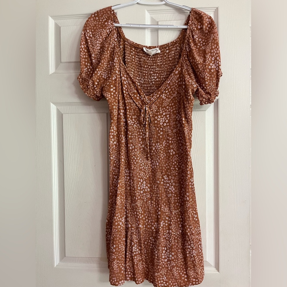 Hippie Rose Floral, Puff Sleeve Mini Dress, Size XL. EUC